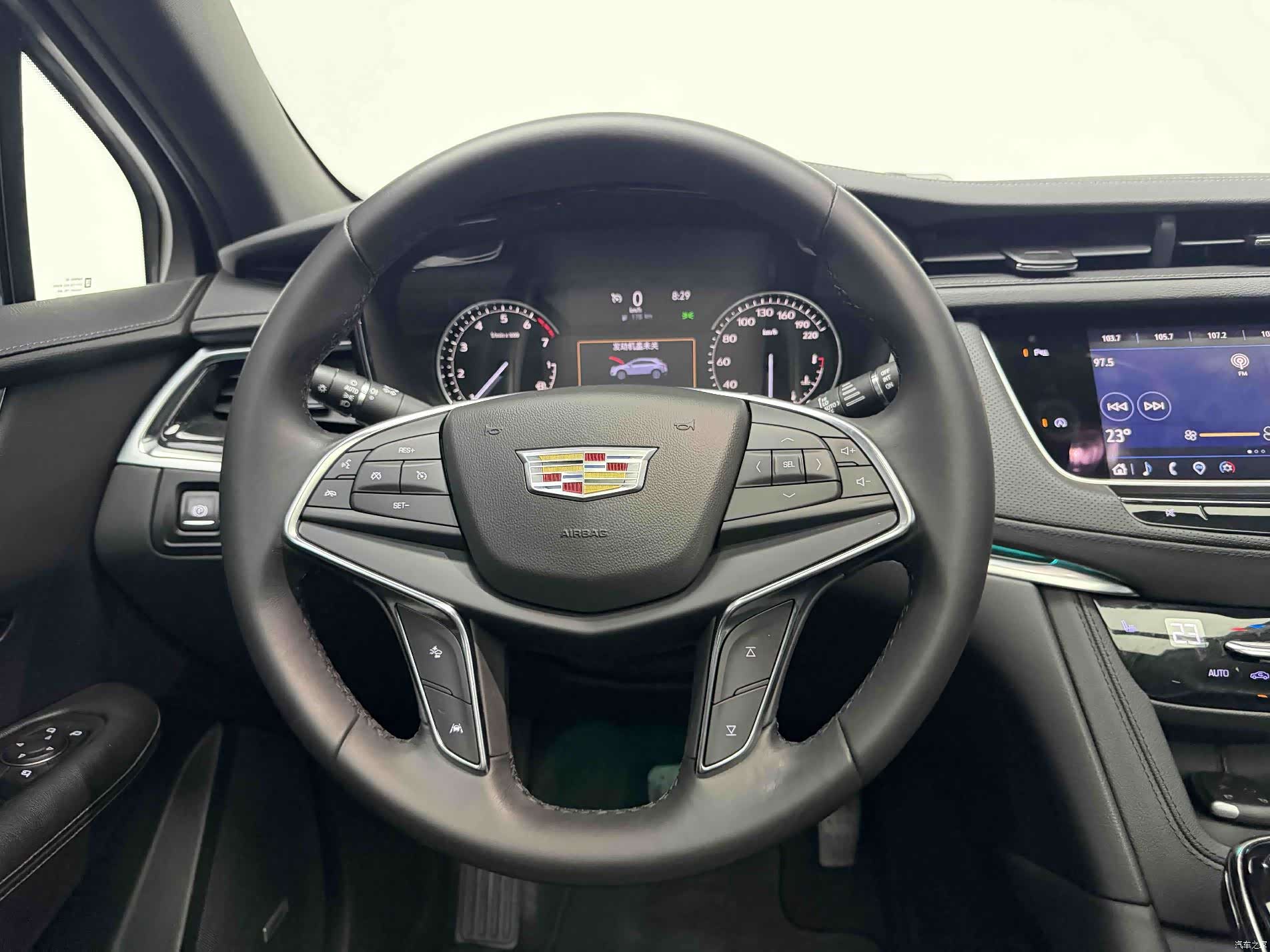 Cadillac XT5, 2022 9