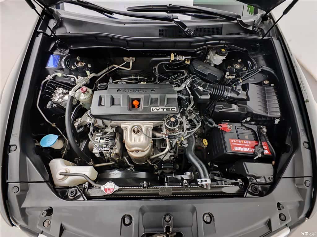 Honda Accord, 2012 6