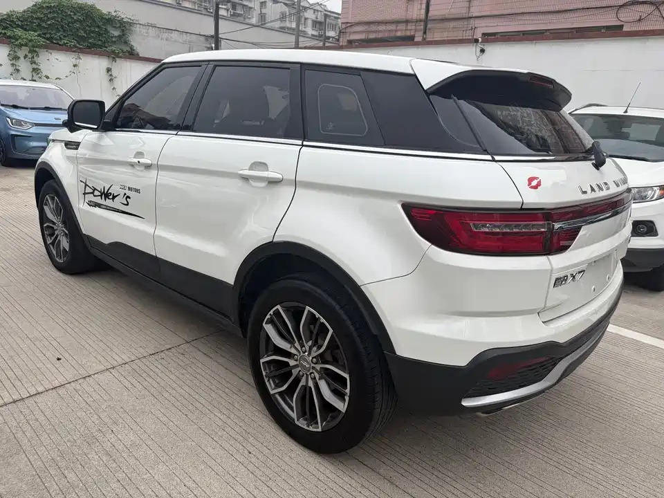 Landwind X7