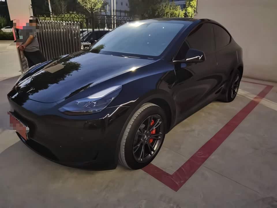 Tesla Model Y Tesla Model Y