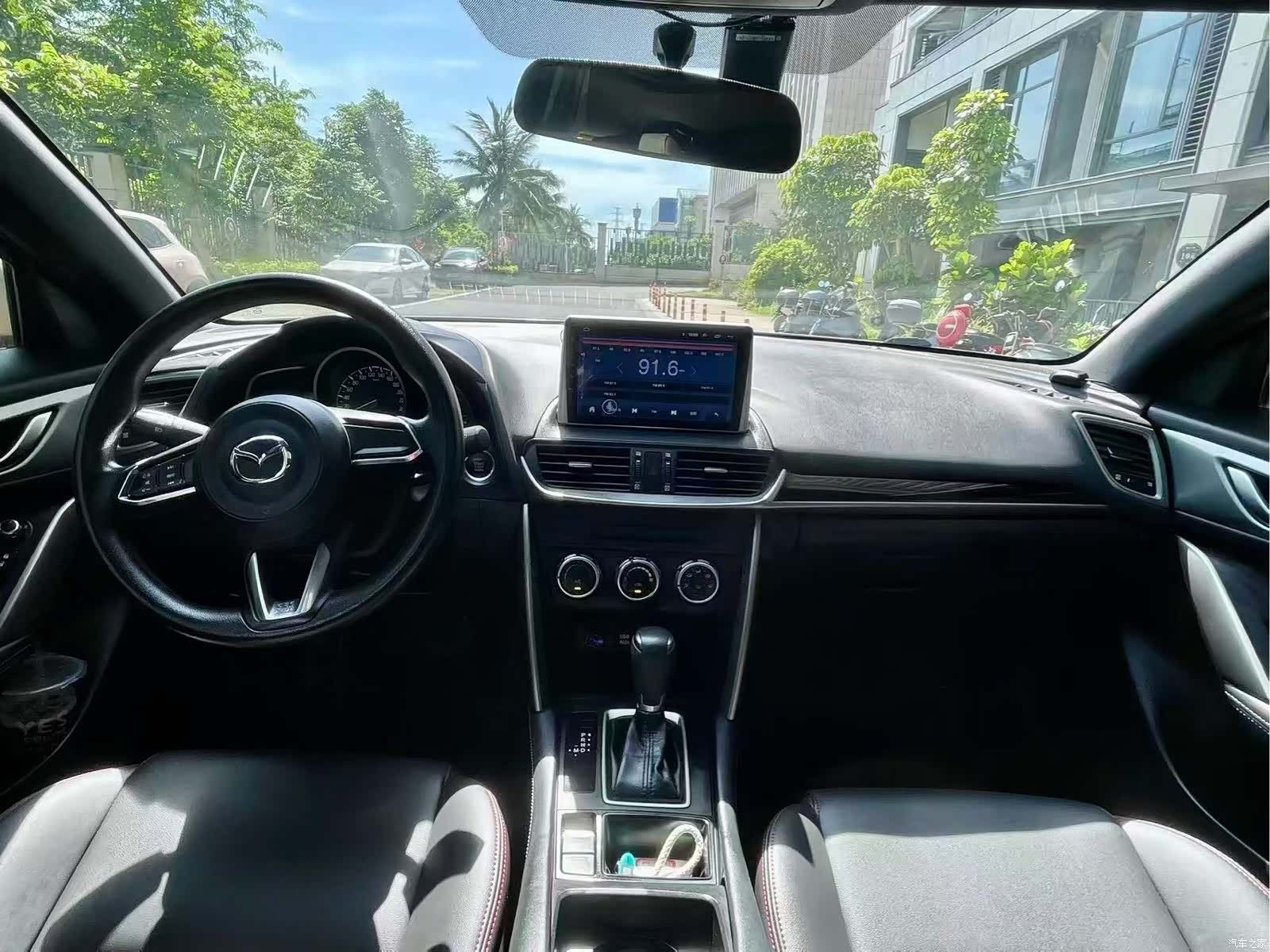 Mazda CX-4, 2019 все фото