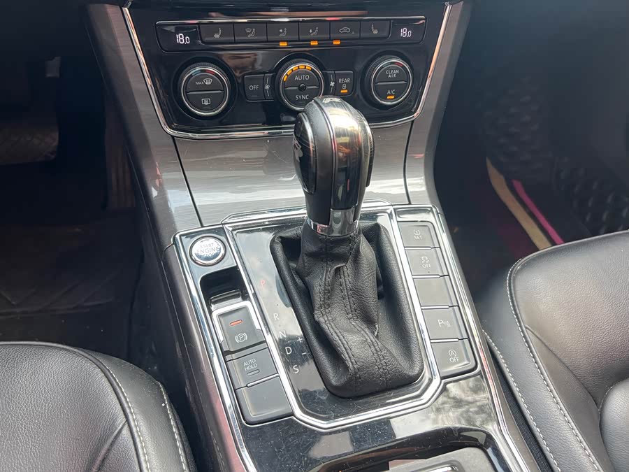 Volkswagen Passat 2018, фото 13