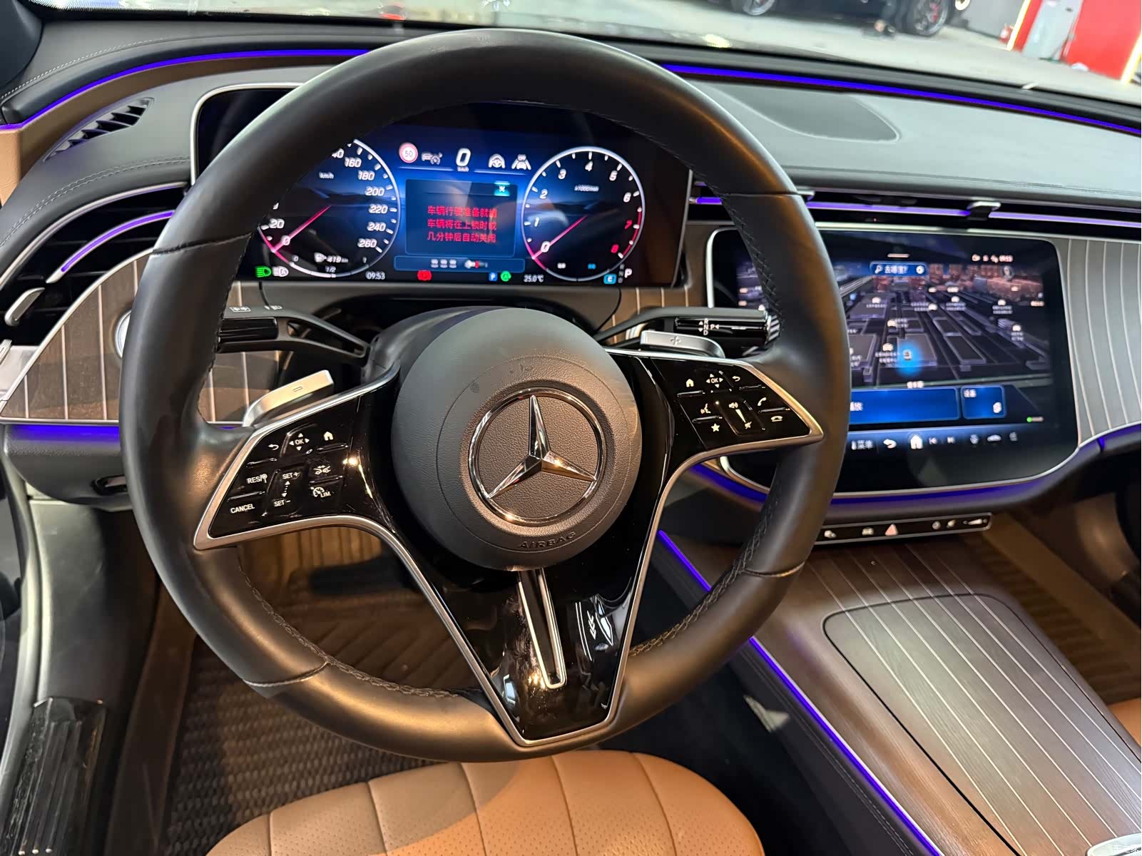 Mercedes-Benz E-Class, 2024 6