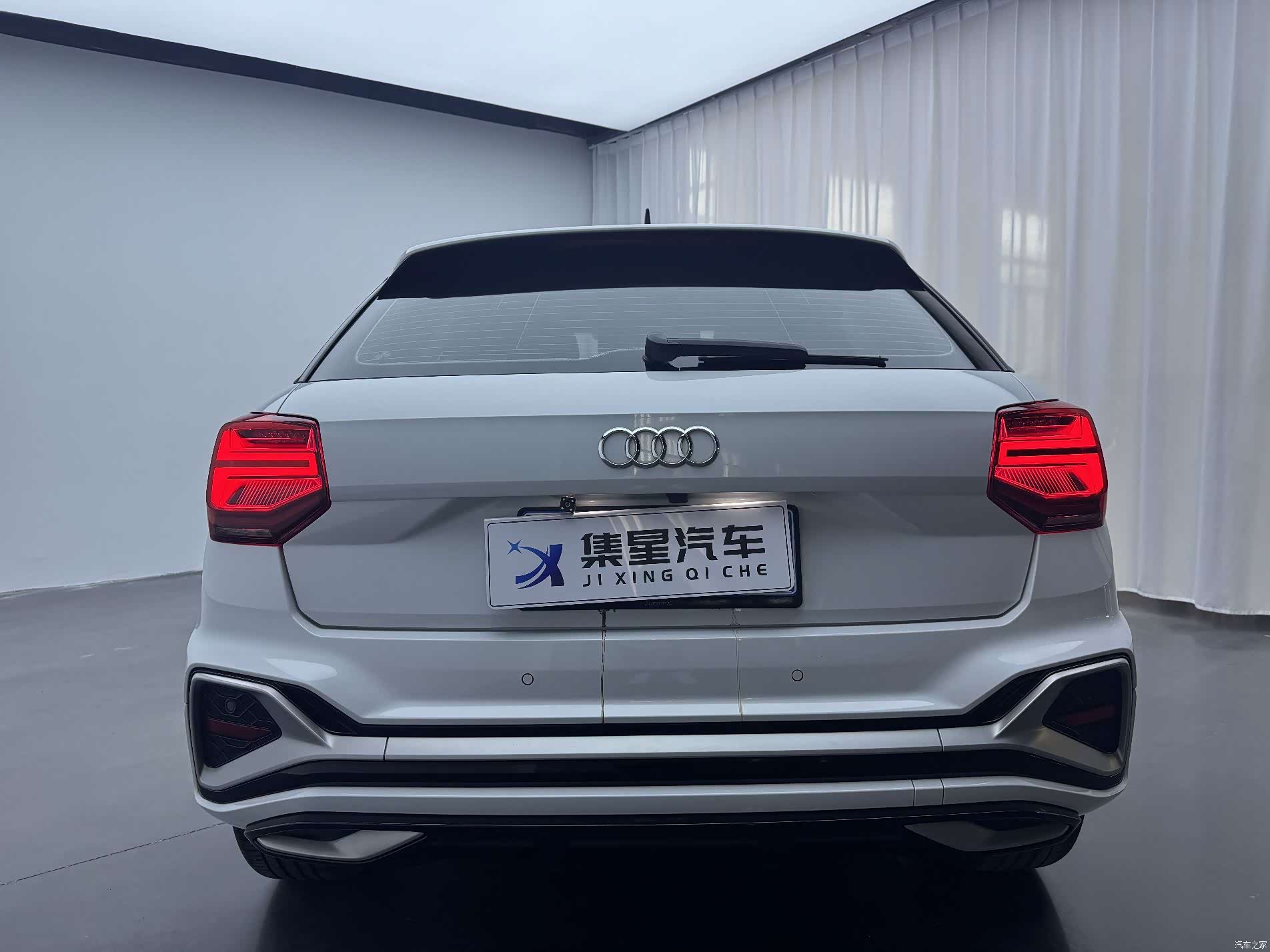 Audi Q2L, 2023 12