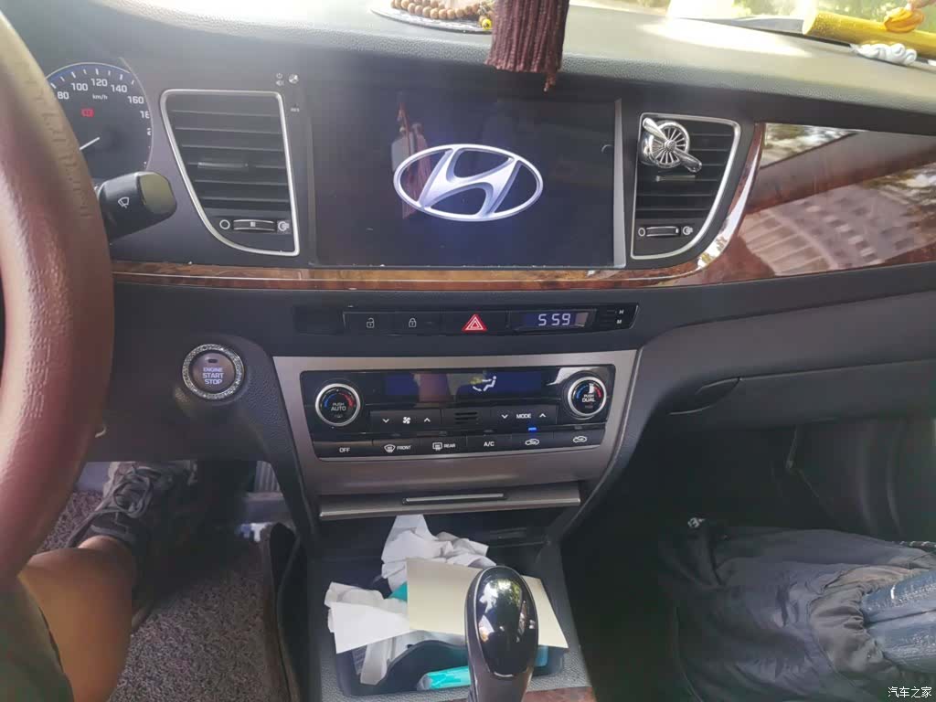 Hyundai DLX, 2016 6