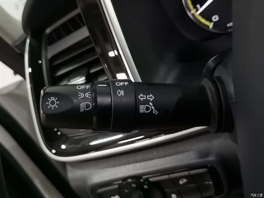 Trumpchi M8, 2023 21