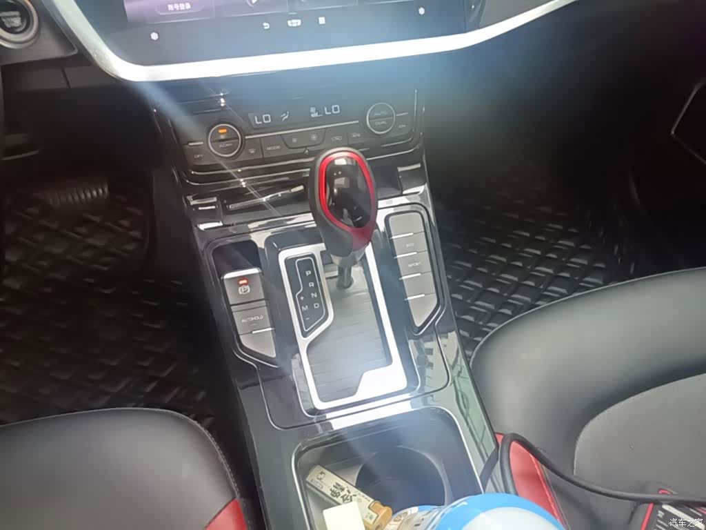 Geely Emgrand, 2021 14