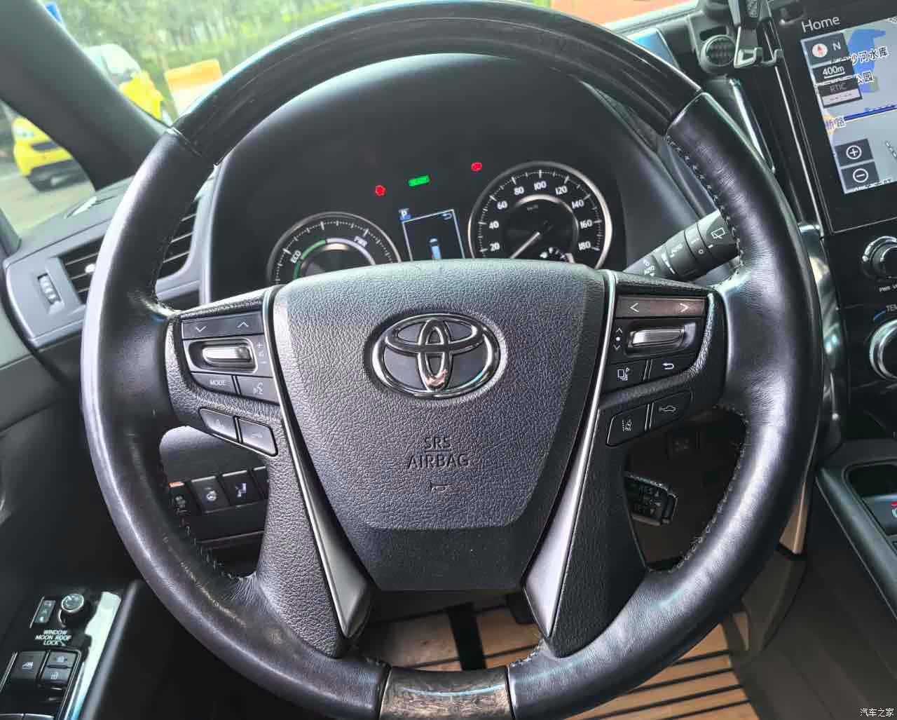 Toyota Alphard, 2022 15