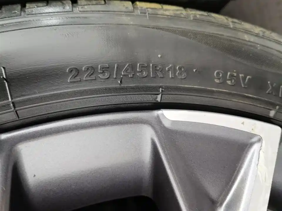 Trumpchi Shadow Leopard