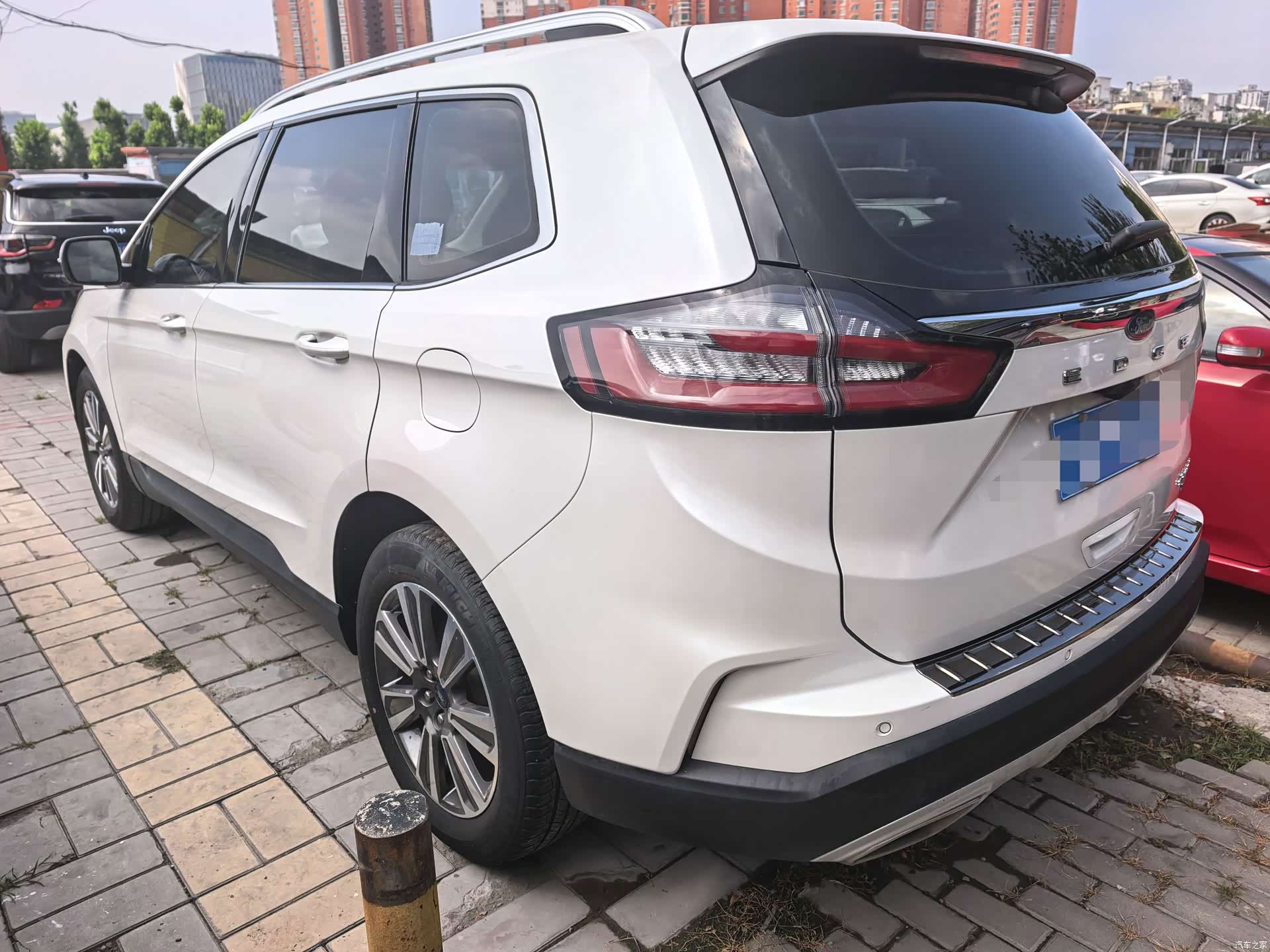 Ford Edge, 2022 15