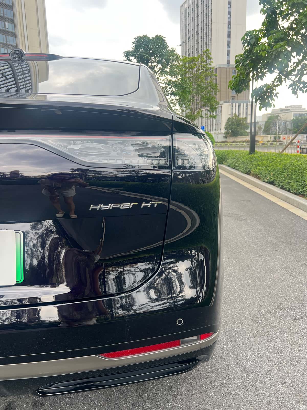 Hyper HT, 2024 11