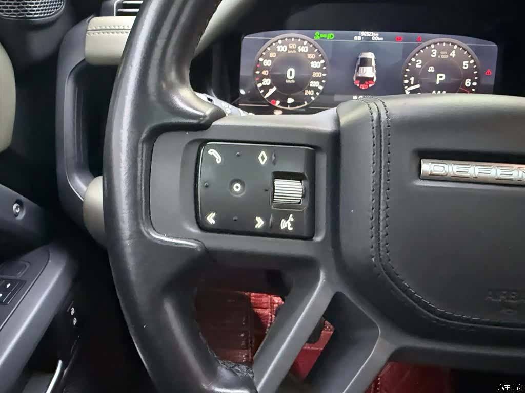 Land Rover Defender, 2021 13