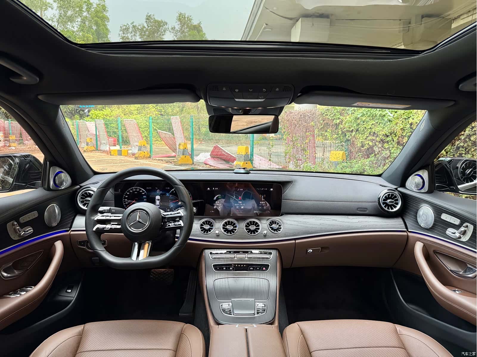 Mercedes-Benz E-Class, 2021 10