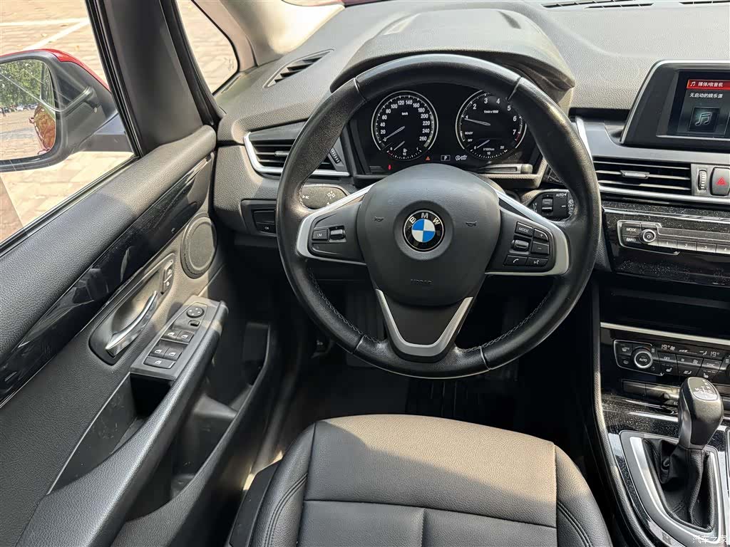 BMW 2 Series, 2018 все фото