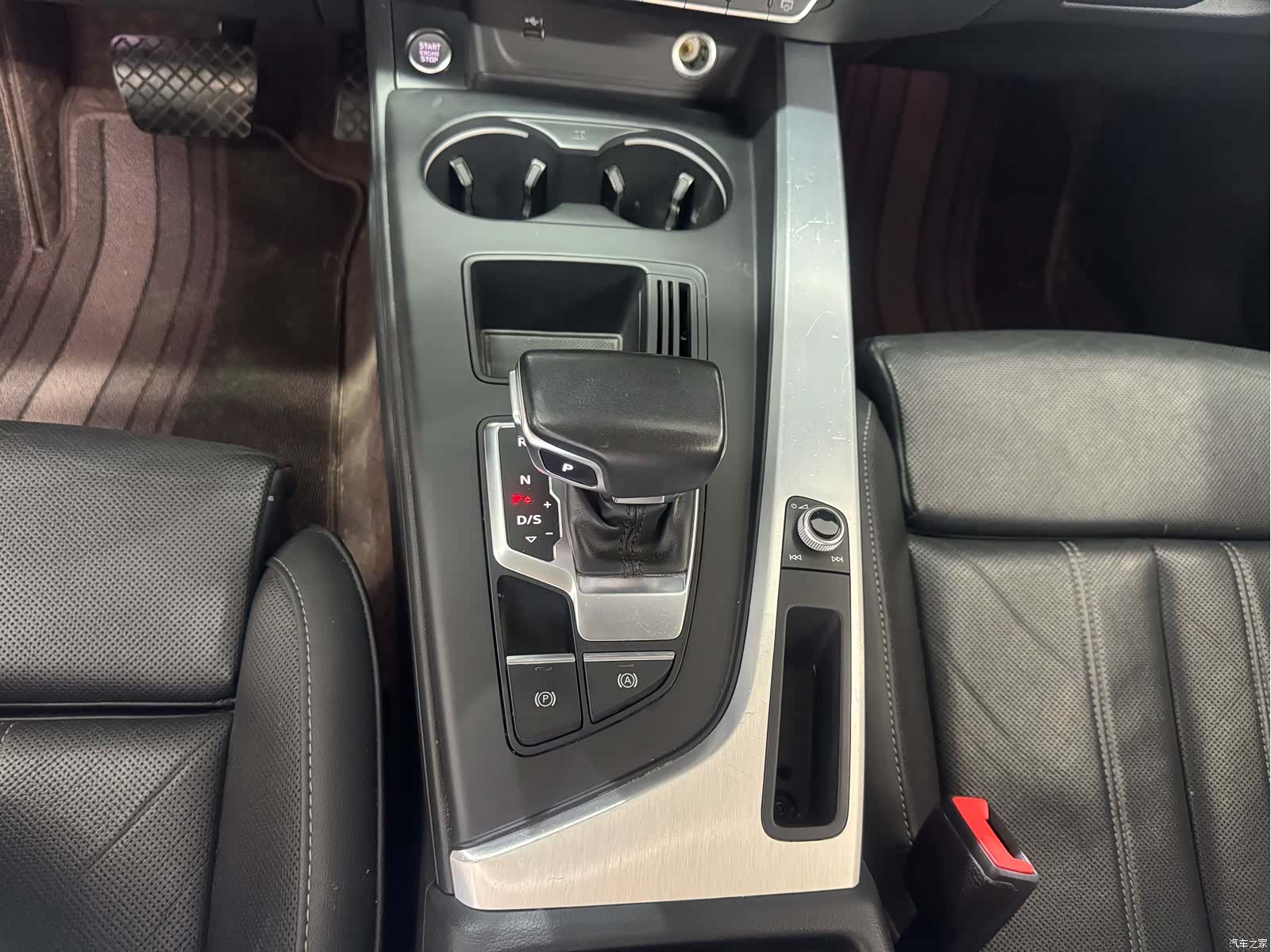 Audi A4L, 2020 10