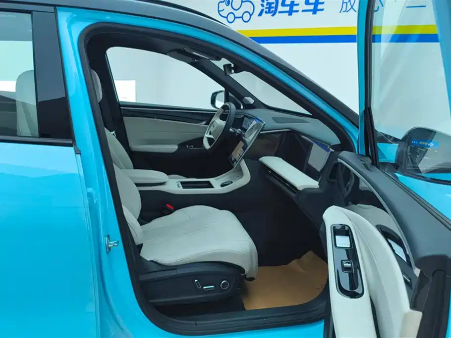 Geely Galaxy Galaxy L7