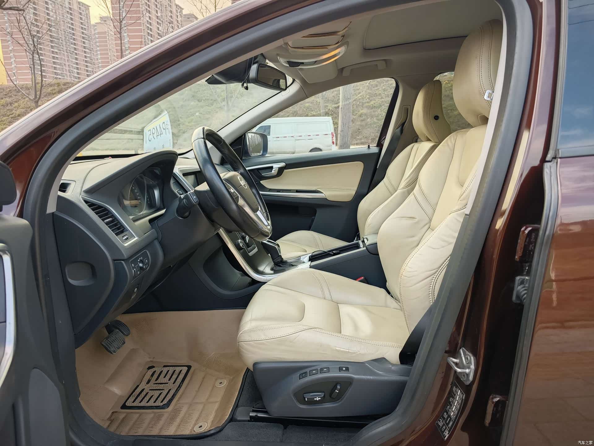 Volvo XC60, 2014 4