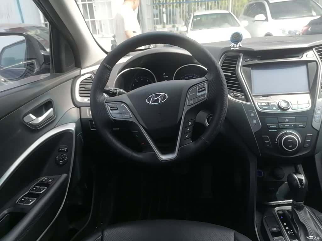 Hyundai Santa Fe, 2016 11