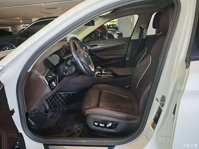 BMW 5 Series, 2020 8