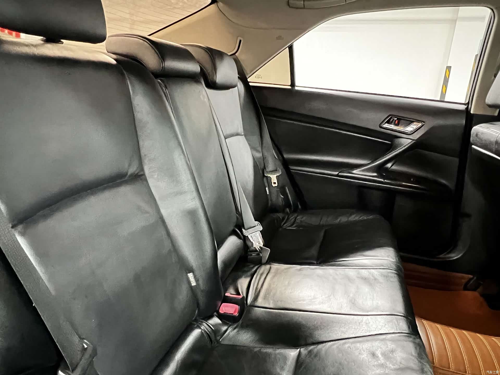 Toyota 2.5V, 2012 7