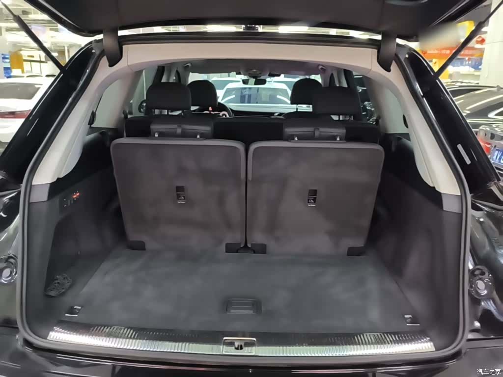 Audi Q7, 2023 19