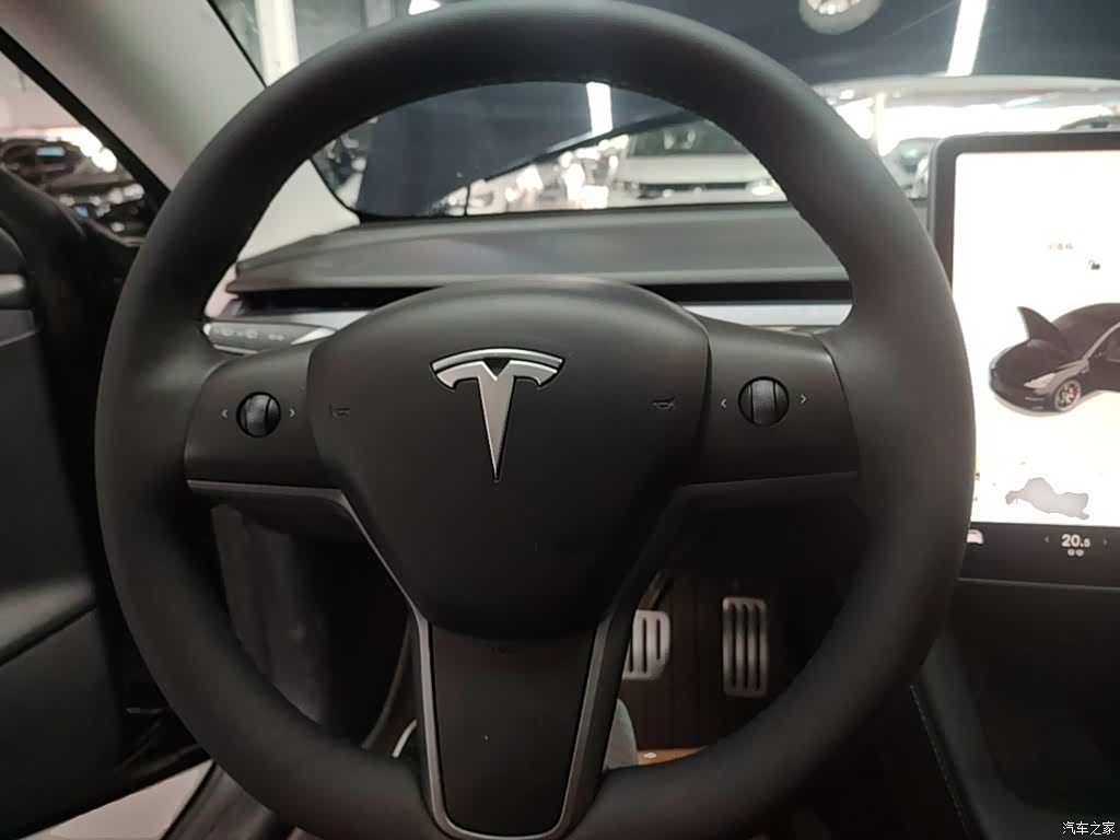 Tesla Model 3, 2022 11