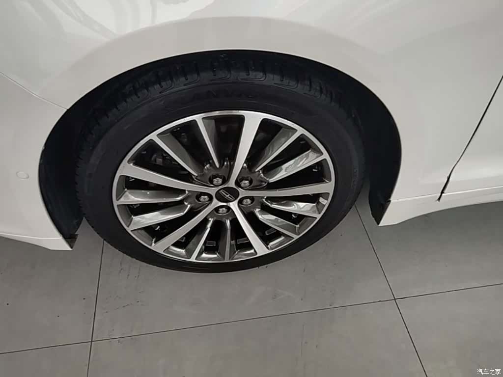 Lincoln MKZ, 2018 23