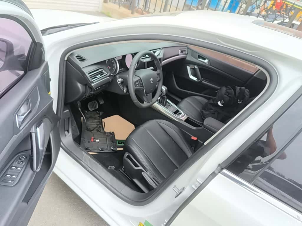 Peugeot 408, 2016 15