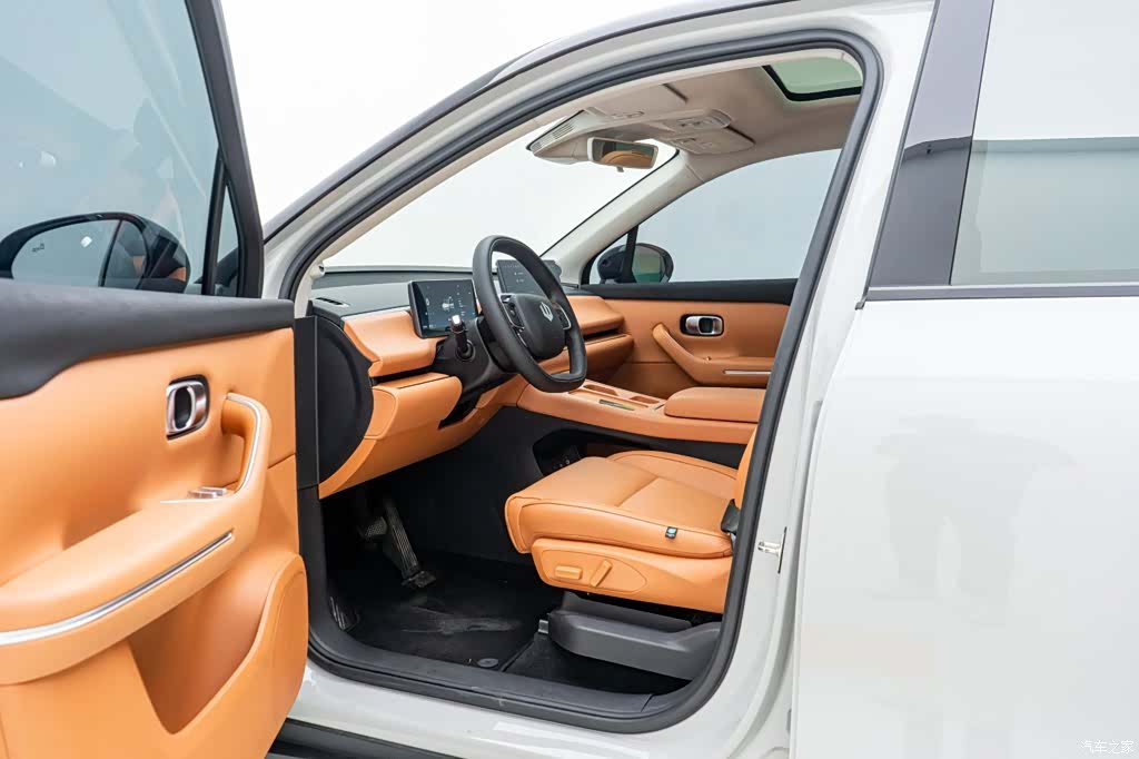 Leapmotor C10, 2024 16