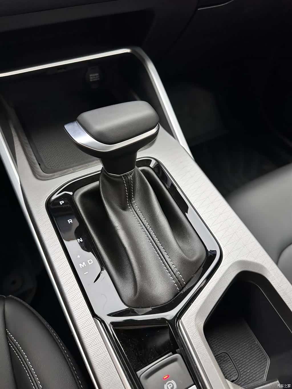 Geely Emgrand, 2026 13