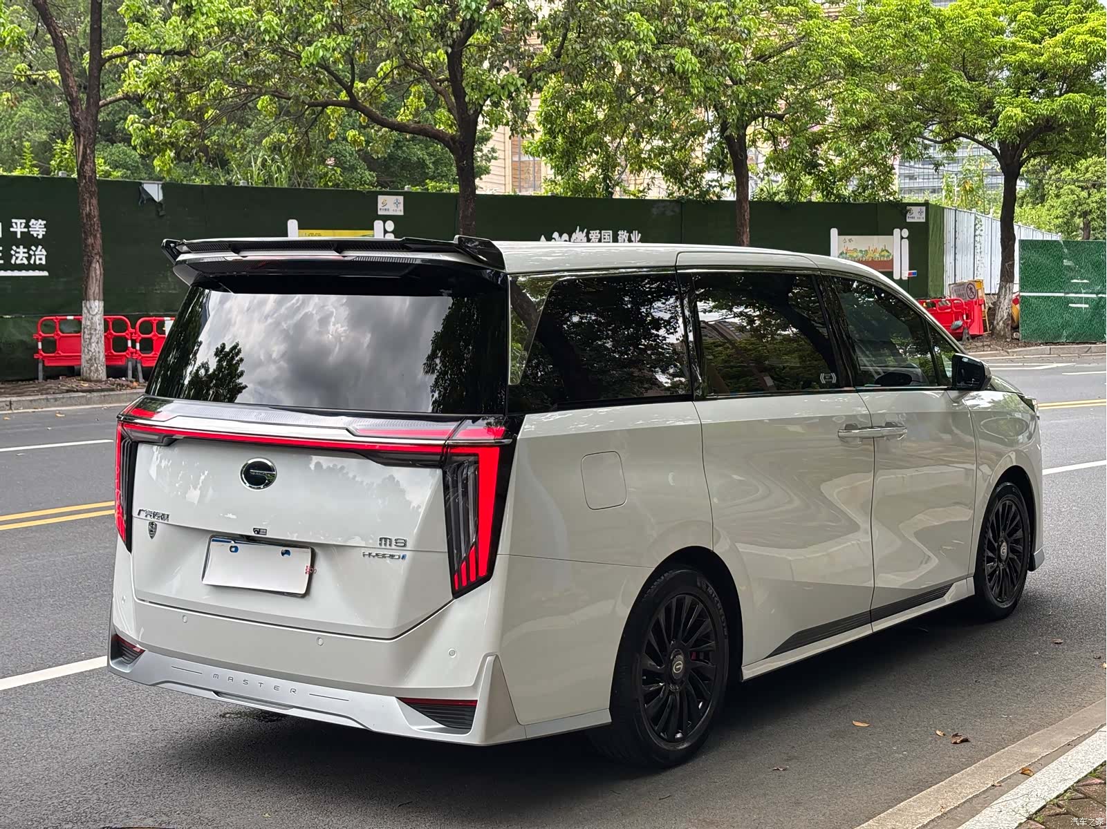 Trumpchi M8, 2023 37