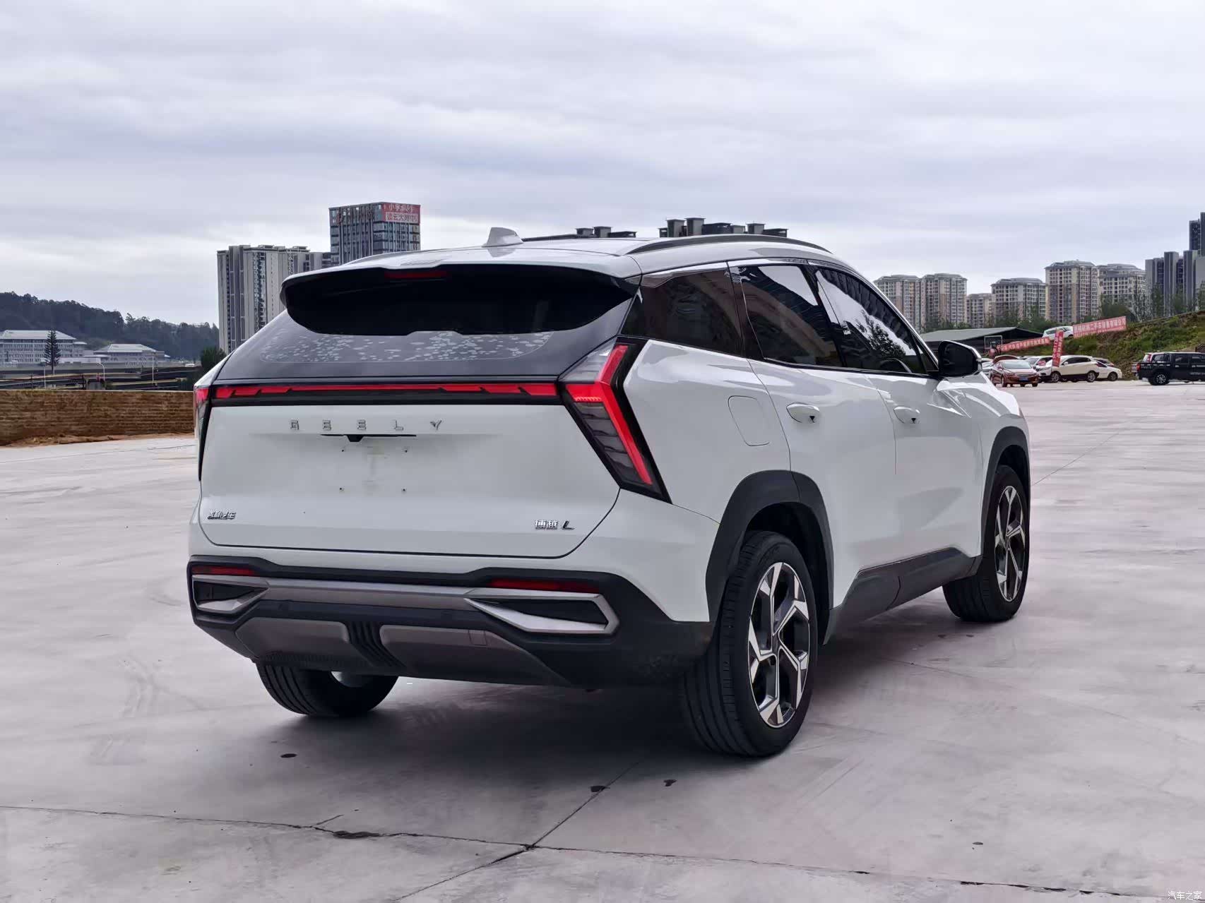 Geely Boyue, 2023 16