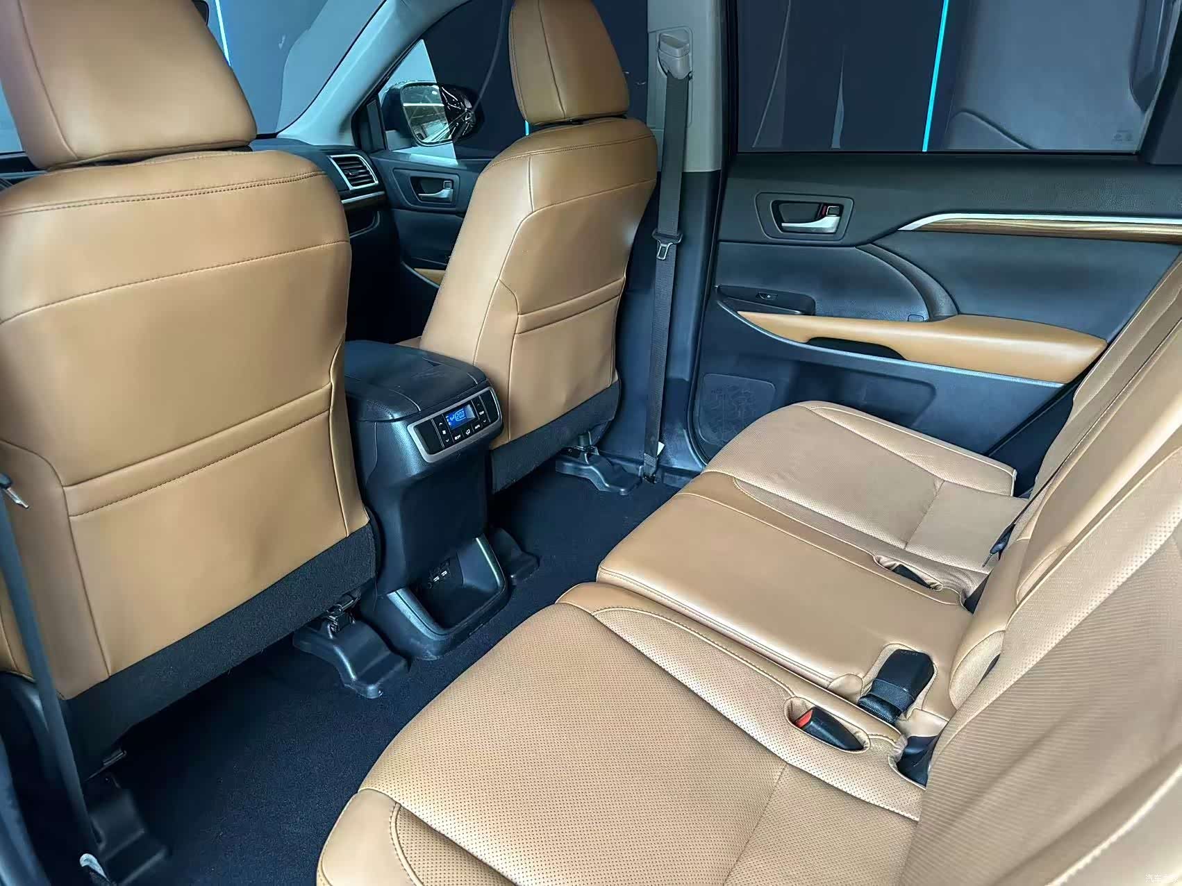 Toyota Highlander, 2021 10