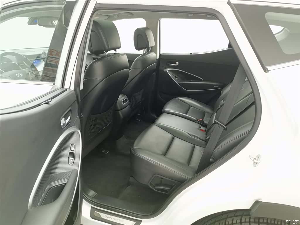 Hyundai Santa Fe, 2016 15