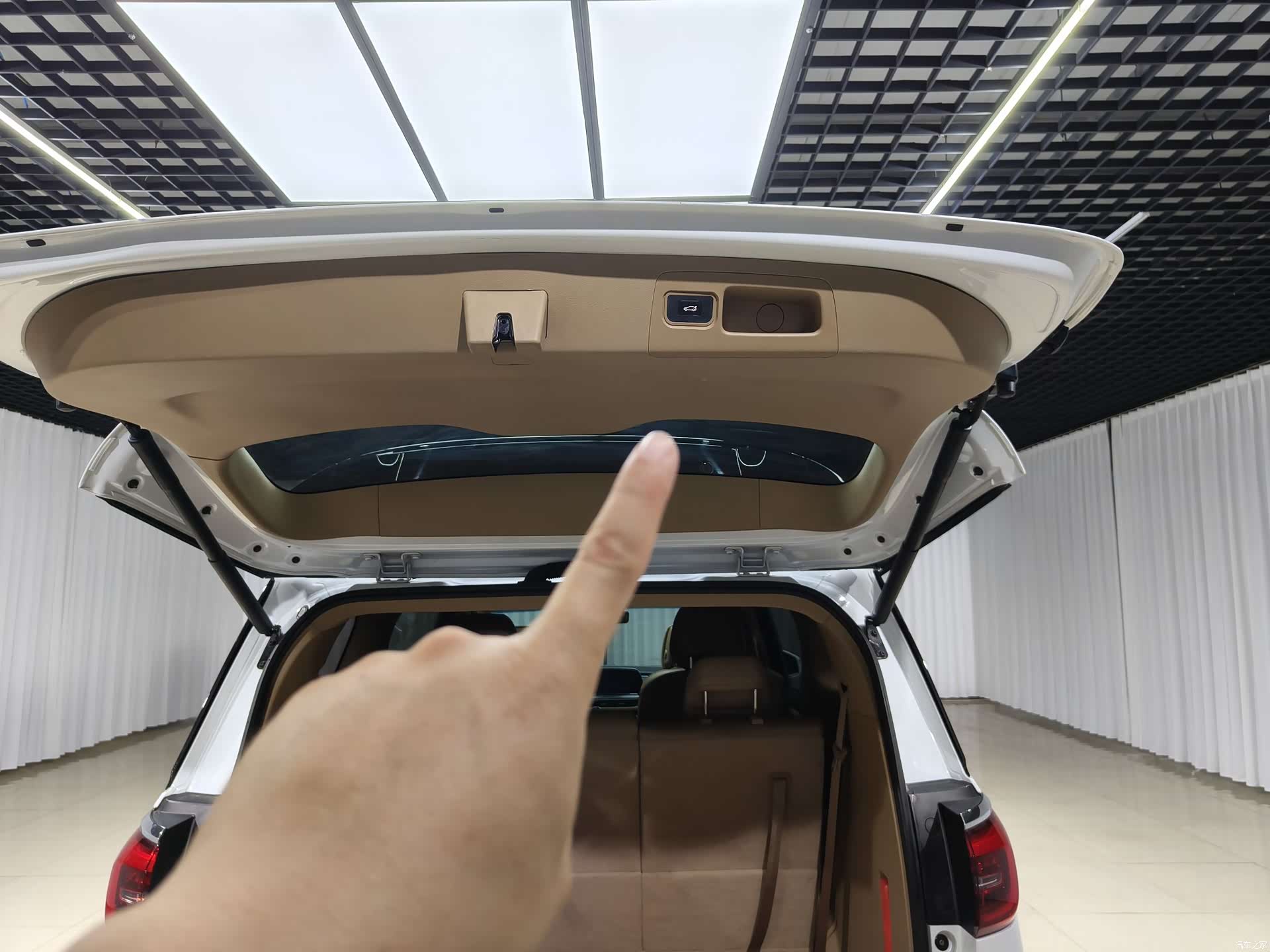 Buick GL8, 2021 26