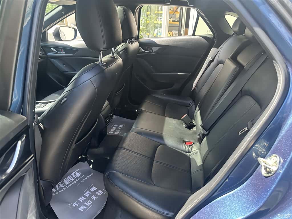 Mazda CX-4, 2021 9