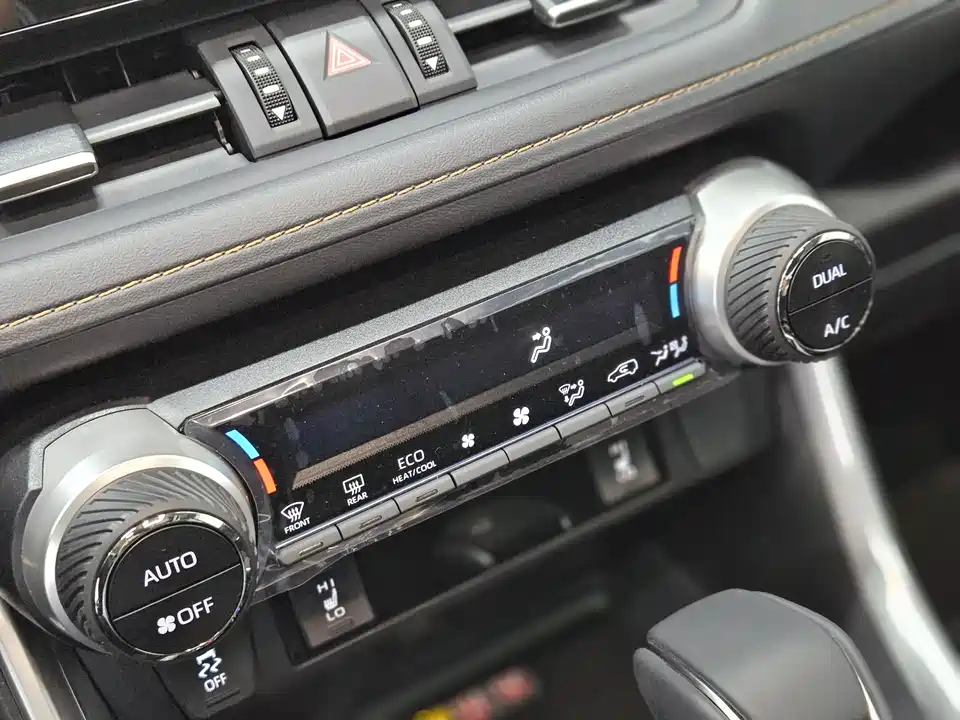 Toyota RAV4 Rongfang