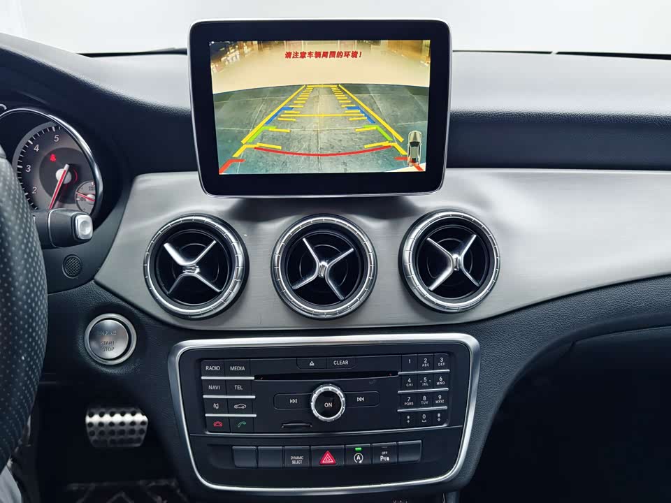Mercedes-Benz CLA