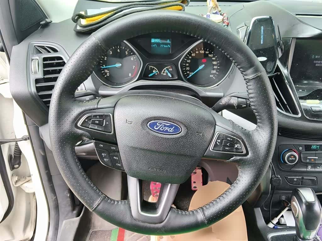 Ford Kuga, 2018 11