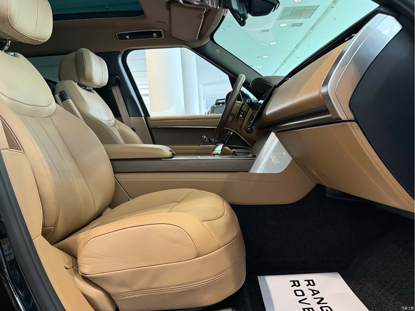 Land Rover Range Rover, 2024 23