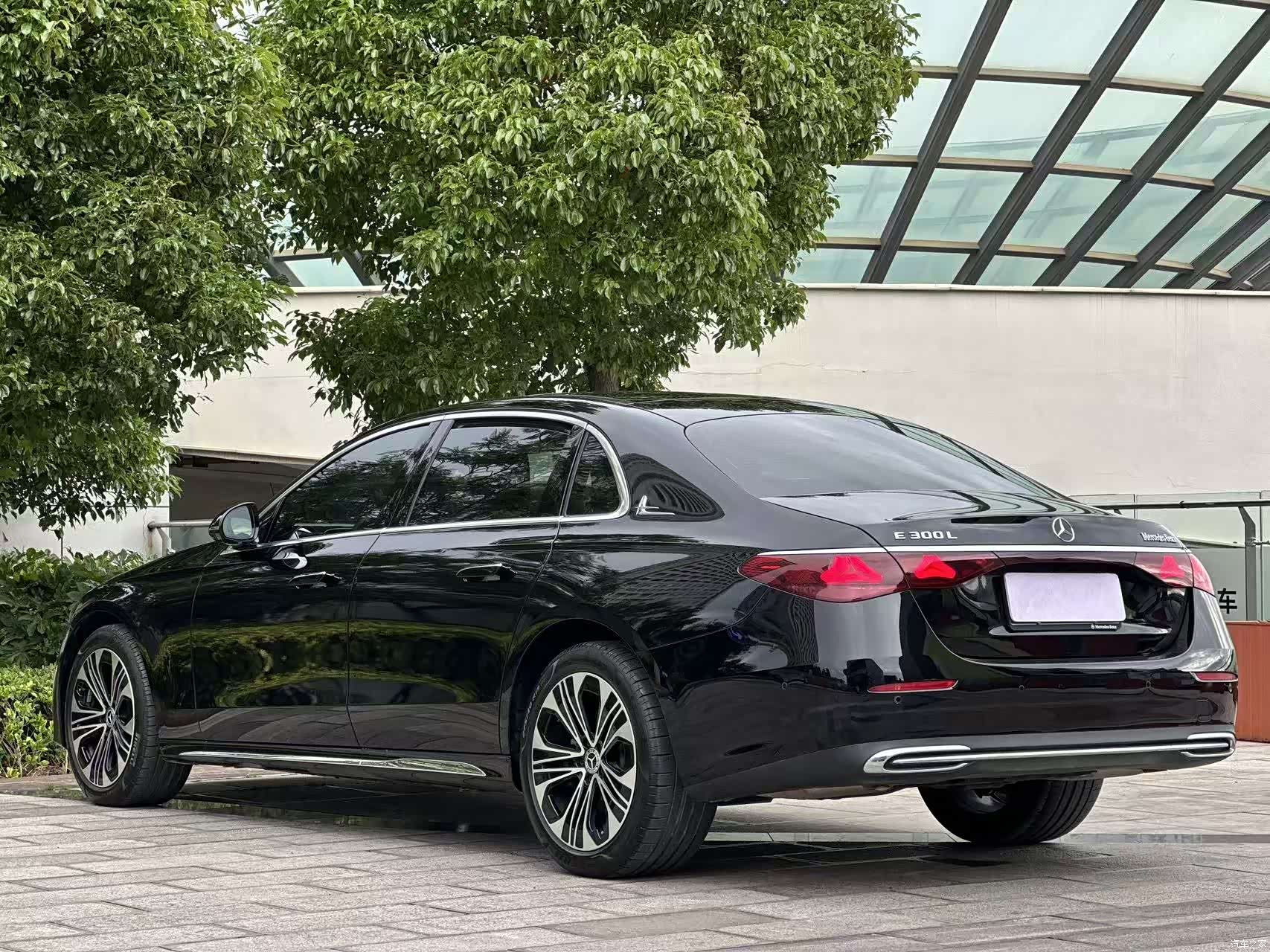 Mercedes-Benz E-Class, 2025 6