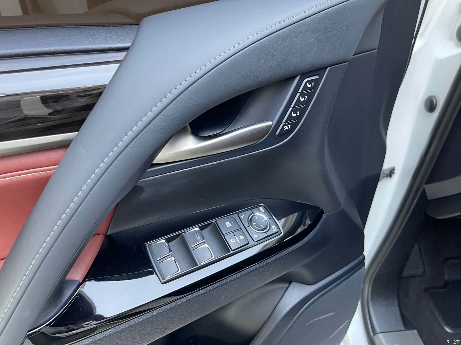 Lexus LX, 2020 16