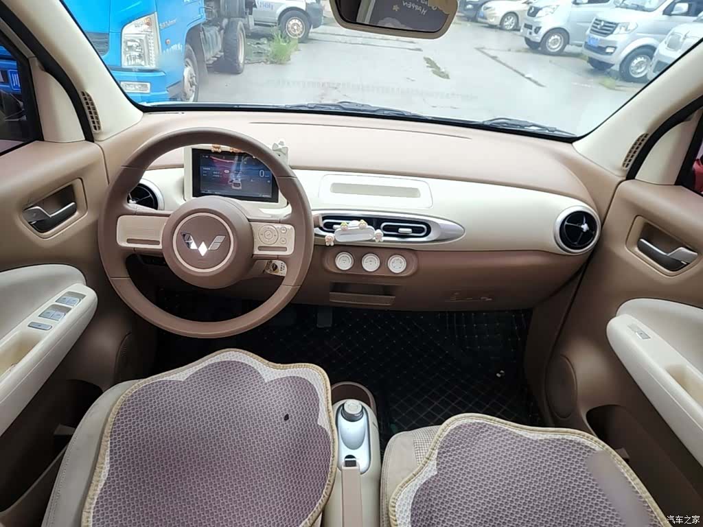 Wuling MINIEV, 2025 10
