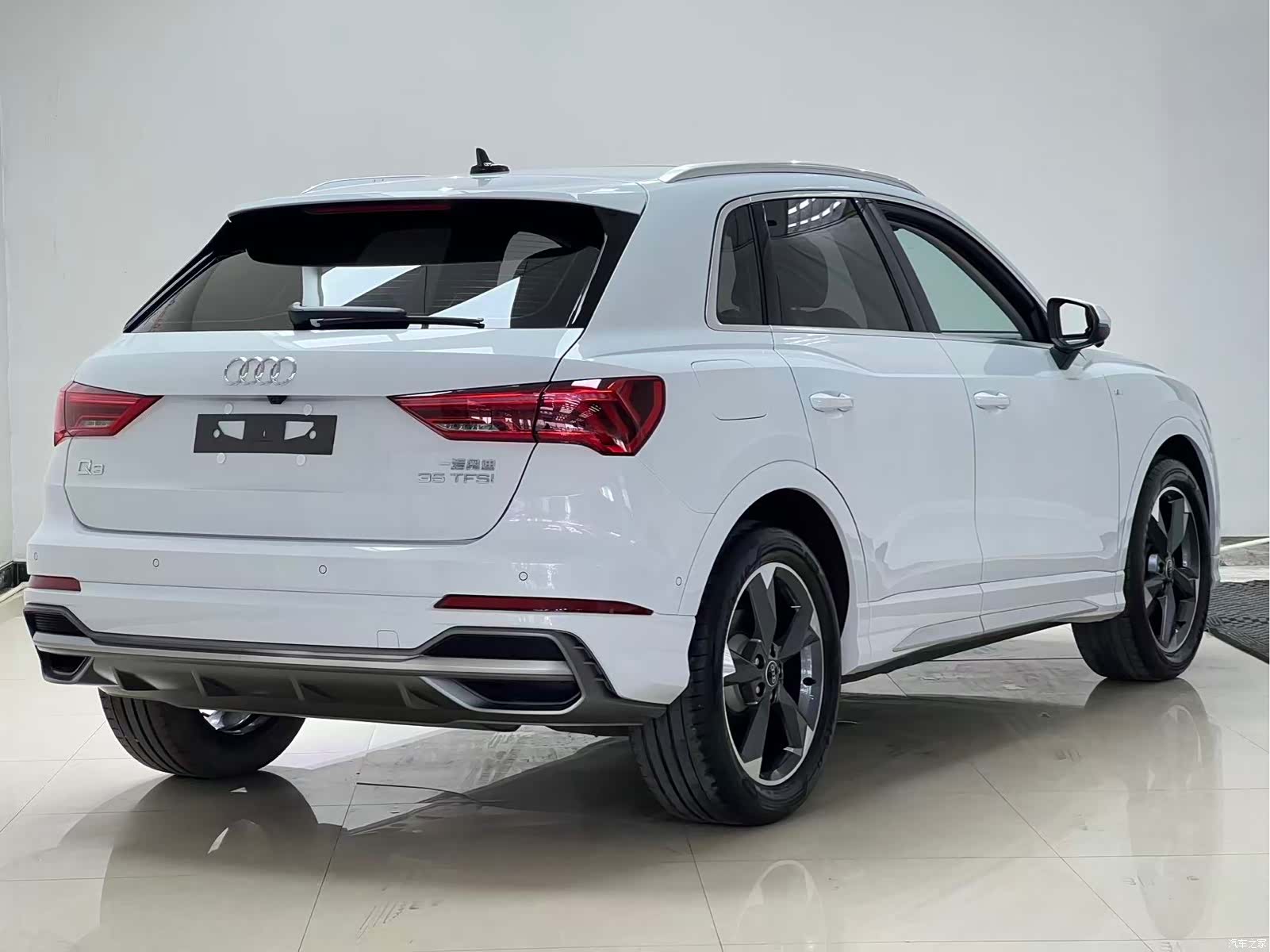 Audi Q3, 2022 6