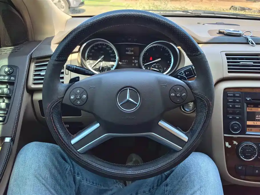 Mercedes-Benz R-class
