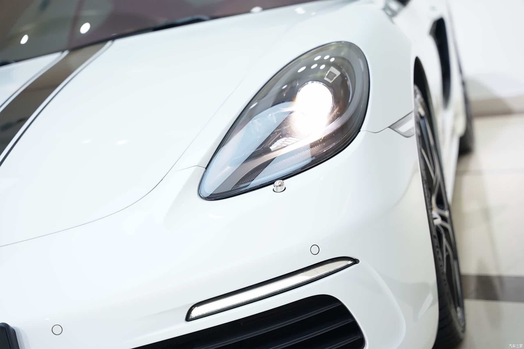 Porsche Cayman, 2022 9