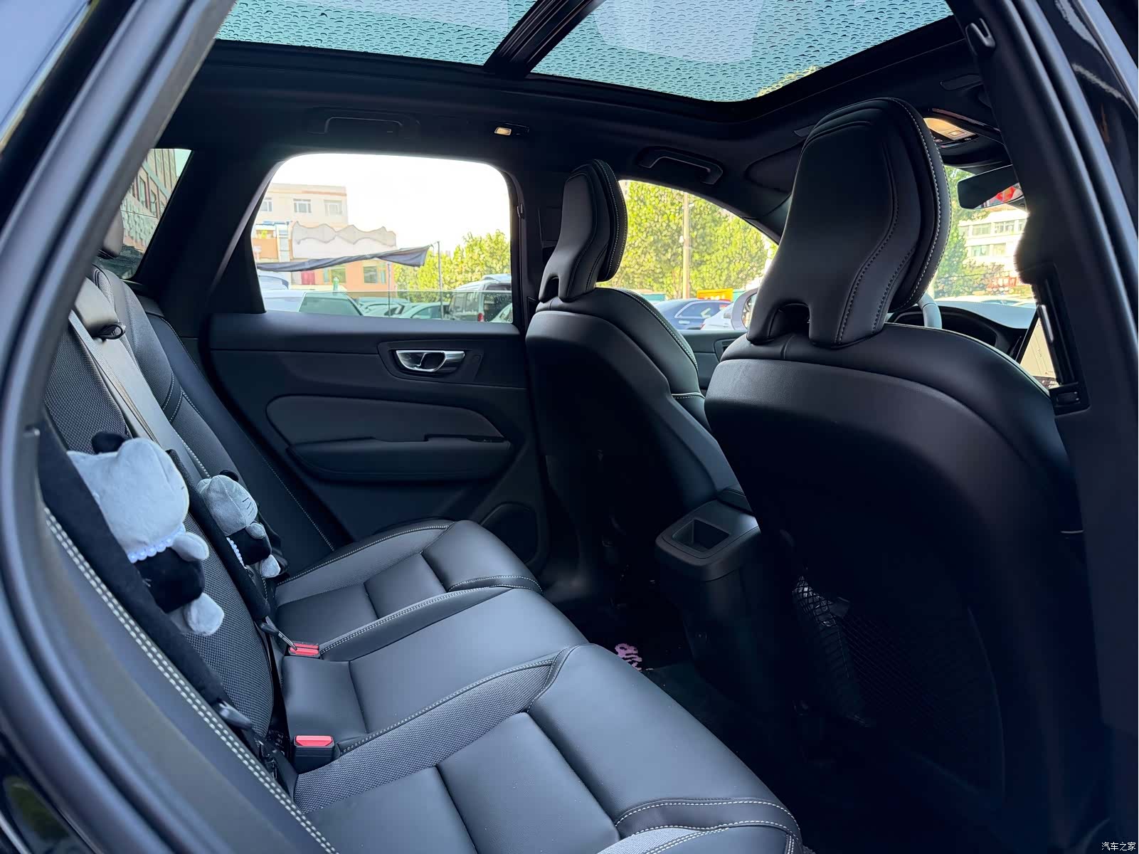 Volvo XC60, 2026 13