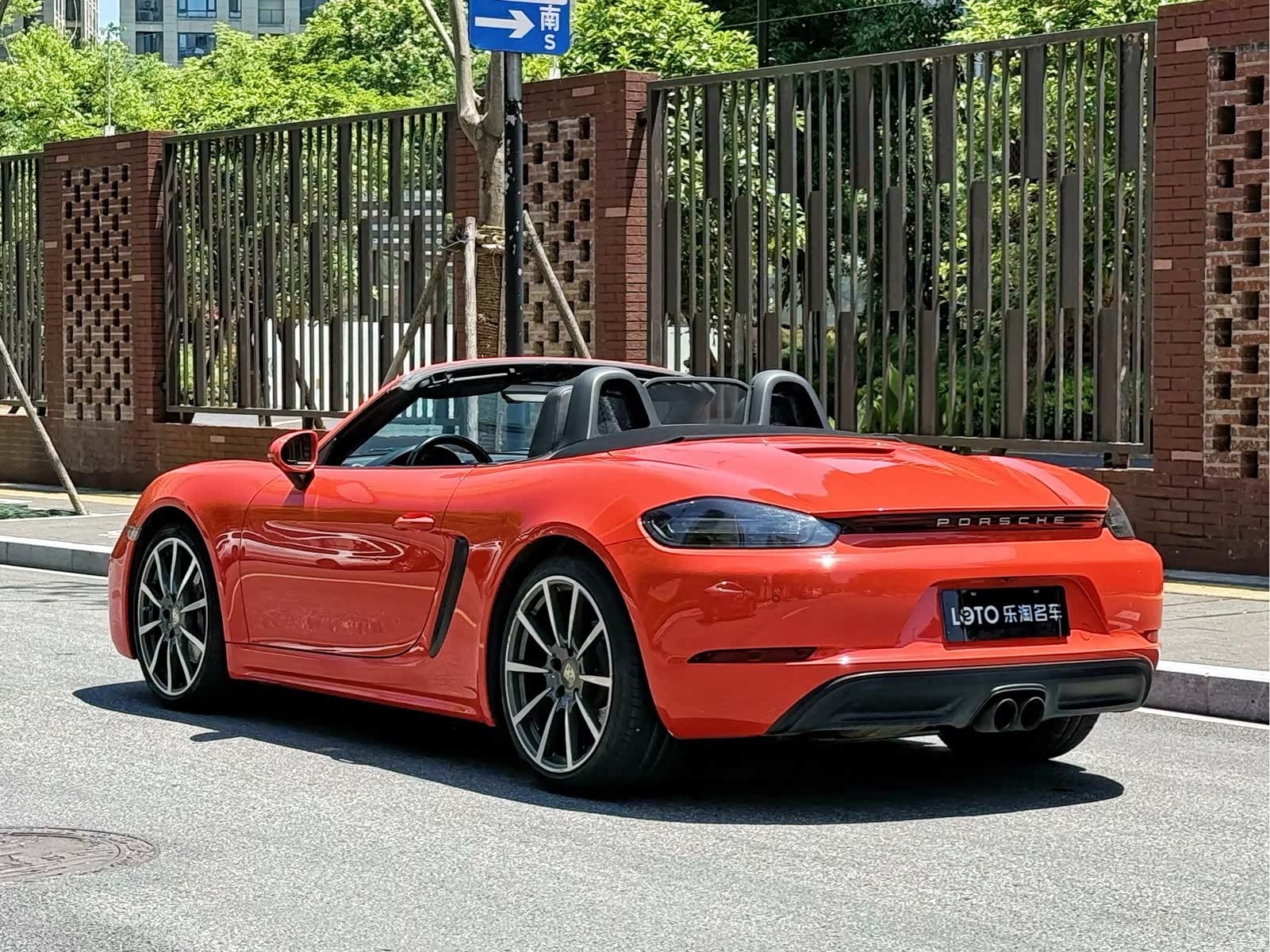 Porsche Boxster, 2019 все фото