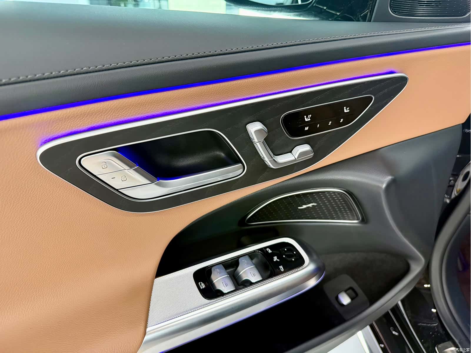 Mercedes-Benz E-Class, 2024 20