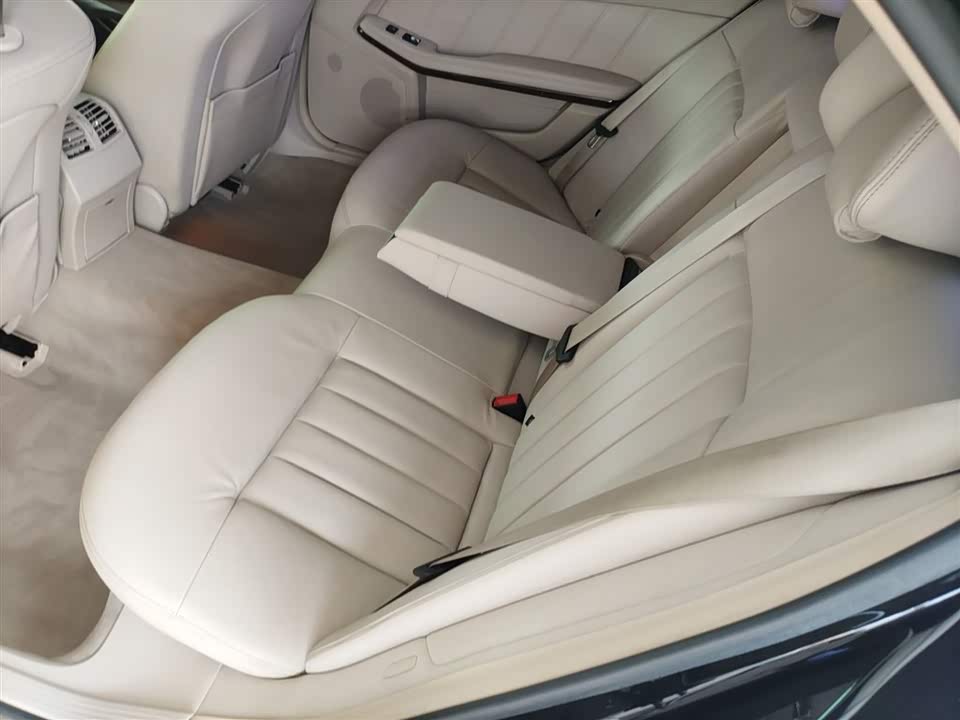 Mercedes-Benz E-class Mercedes-Benz E-class